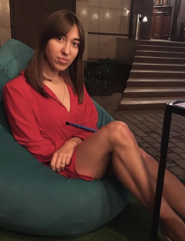 Александра привлекальеная девушка из Великие луки цена от 7000 руб