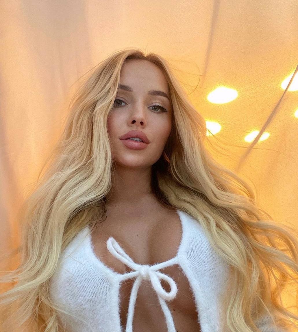 Надежда привлекальеная девушка из Великие луки цена от 3500 руб