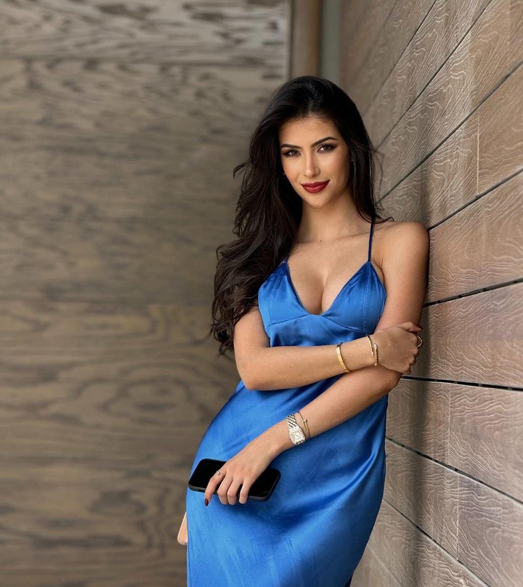 Настюха привлекальеная девушка из Великие луки цена от 4000 руб