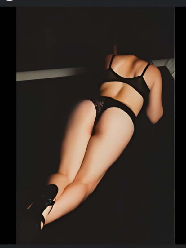 Анфиса привлекательная девушка из Великие луки цена от 5000 руб