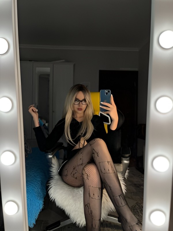 Фариза привлекательная девушка из Великие луки цена от 2000 руб