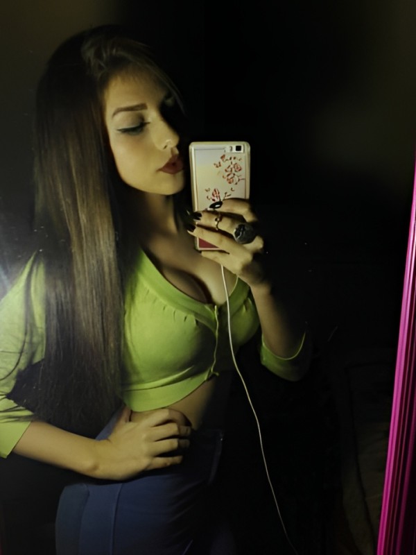 Марта привлекательная девушка из Великие луки цена от 3000 руб