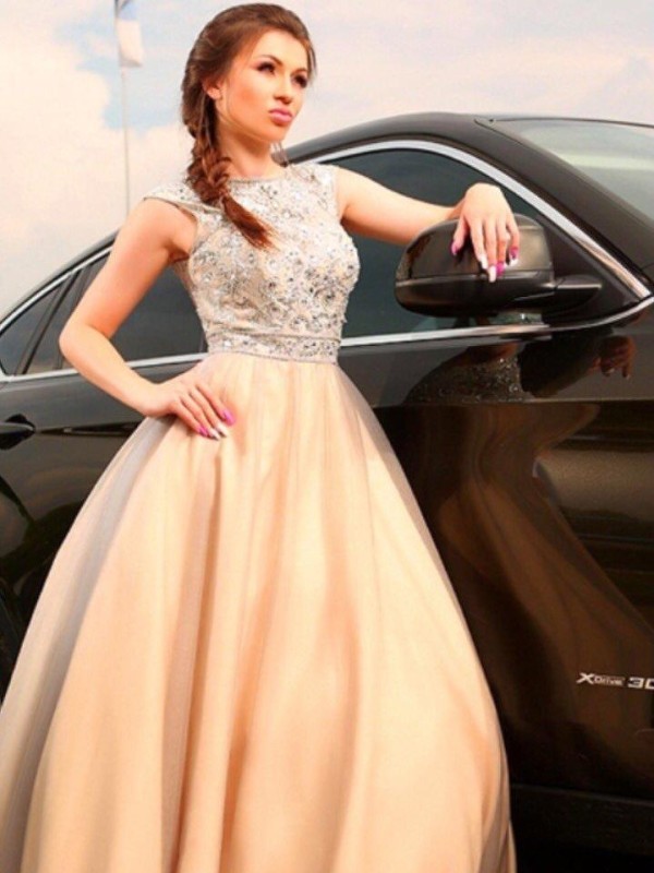 Люда привлекательная девушка из Великие луки цена от 3500 руб